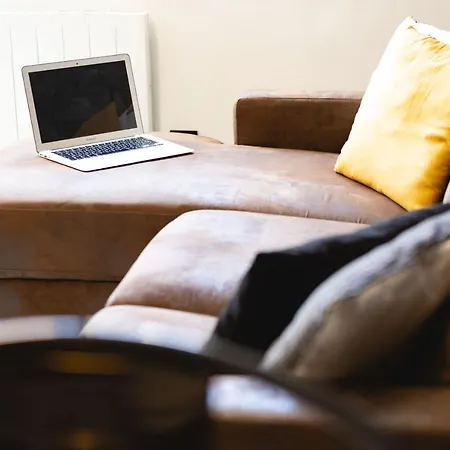 Bravissimo Les Voltes, Modern 1-bedroom Girona