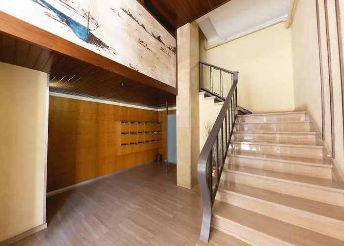 Bravissimo Les Voltes, Modern 1-bedroom Gerona